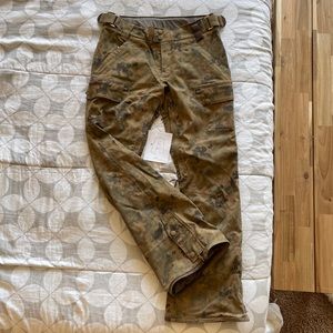 Holden Outerwear snowboard / ski pants. Men’s S.
